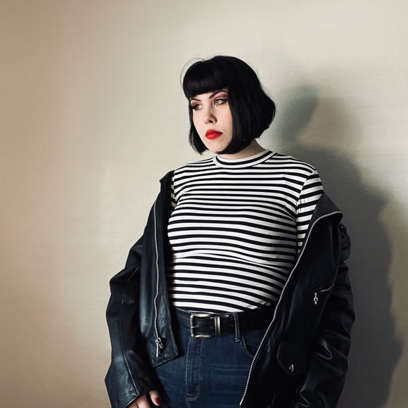 FromTheDeadThreads on Instagram 🖤🕸 - Picture 2 of 2